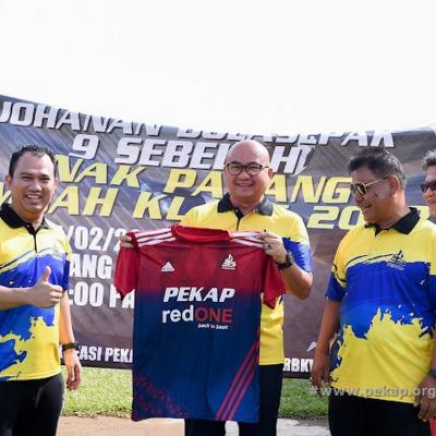Bola Sepak Upm 011